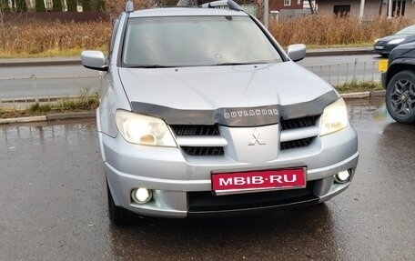Mitsubishi Outlander III рестайлинг 3, 2007 год, 750 000 рублей, 1 фотография