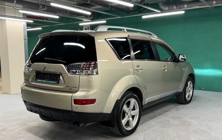 Mitsubishi Outlander III рестайлинг 3, 2007 год, 970 000 рублей, 8 фотография