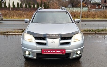 Mitsubishi Outlander III рестайлинг 3, 2007 год, 750 000 рублей, 5 фотография