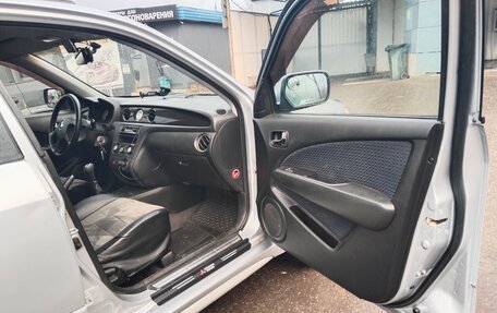 Mitsubishi Outlander III рестайлинг 3, 2007 год, 750 000 рублей, 15 фотография