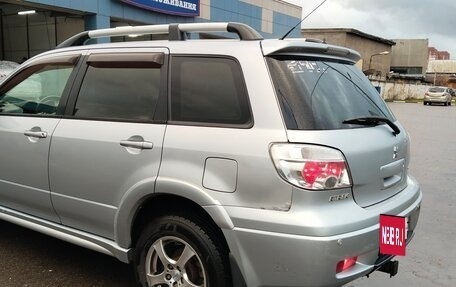 Mitsubishi Outlander III рестайлинг 3, 2007 год, 750 000 рублей, 20 фотография