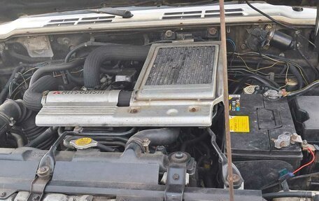 Mitsubishi Pajero III рестайлинг, 1995 год, 950 000 рублей, 7 фотография