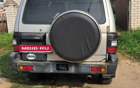 Mitsubishi Pajero III рестайлинг, 1995 год, 950 000 рублей, 3 фотография