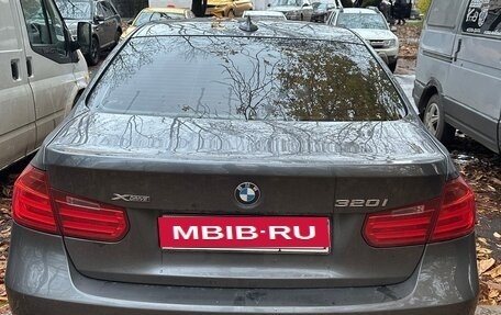 BMW 3 серия, 2014 год, 2 000 000 рублей, 2 фотография