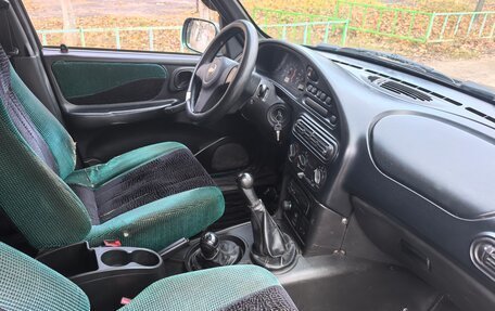 Chevrolet Niva I рестайлинг, 2010 год, 365 000 рублей, 3 фотография