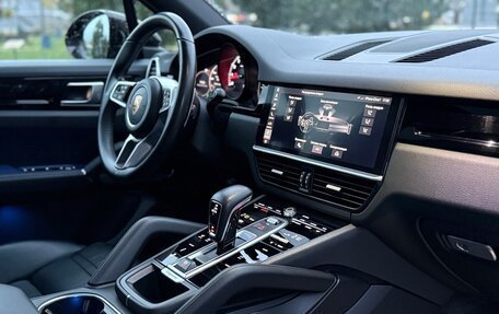 Porsche Cayenne III, 2018 год, 6 800 000 рублей, 16 фотография