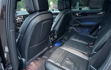 Porsche Cayenne III, 2018 год, 6 800 000 рублей, 27 фотография