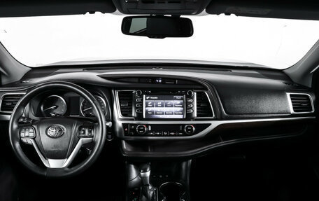 Toyota Highlander III, 2014 год, 2 790 000 рублей, 18 фотография