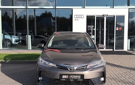 Toyota Corolla, 2018 год, 2 040 000 рублей, 2 фотография