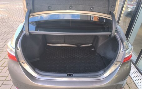 Toyota Corolla, 2018 год, 2 040 000 рублей, 10 фотография