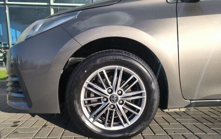 Toyota Corolla, 2018 год, 2 040 000 рублей, 9 фотография