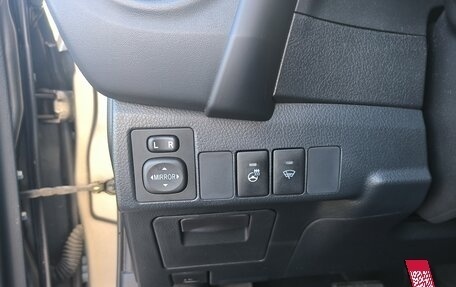 Toyota Corolla, 2018 год, 2 040 000 рублей, 19 фотография