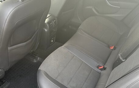 Opel Insignia II рестайлинг, 2011 год, 800 000 рублей, 9 фотография