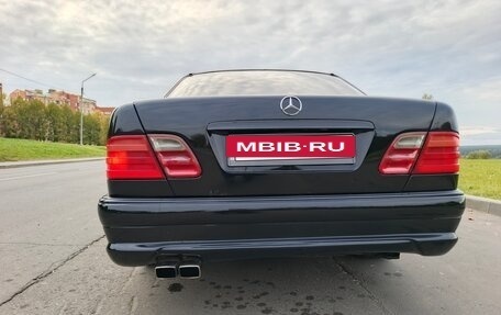 Mercedes-Benz E-Класс, 1999 год, 450 000 рублей, 2 фотография