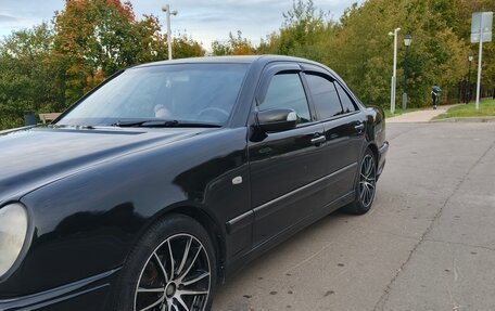 Mercedes-Benz E-Класс, 1999 год, 450 000 рублей, 6 фотография