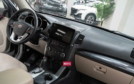 KIA Sorento II рестайлинг, 2011 год, 1 149 000 рублей, 8 фотография