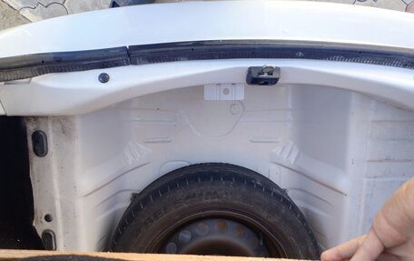 Renault Logan II, 2020 год, 640 000 рублей, 7 фотография