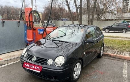 Volkswagen Polo IV рестайлинг, 2004 год, 220 000 рублей, 2 фотография