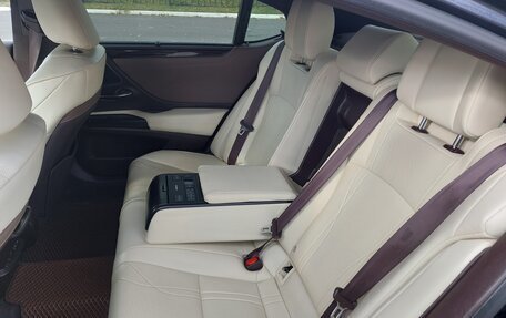 Lexus ES VII, 2019 год, 5 100 000 рублей, 33 фотография