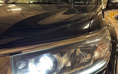 Toyota Land Cruiser Prado 150 рестайлинг 2, 2018 год, 5 300 000 рублей, 13 фотография