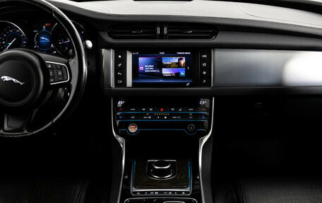 Jaguar XF II, 2016 год, 2 100 000 рублей, 16 фотография