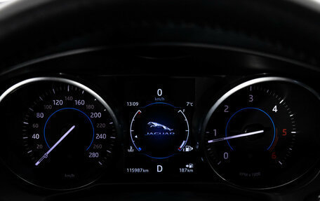 Jaguar XF II, 2016 год, 2 100 000 рублей, 34 фотография