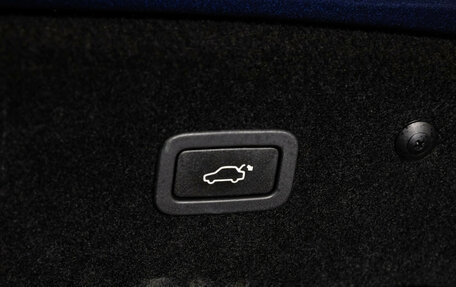 Jaguar XF II, 2016 год, 2 100 000 рублей, 33 фотография