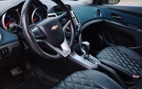 Chevrolet Cruze II, 2011 год, 695 000 рублей, 7 фотография