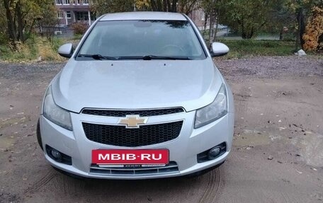 Chevrolet Cruze II, 2011 год, 695 000 рублей, 4 фотография