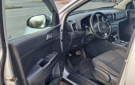 KIA Sportage IV рестайлинг, 2018 год, 1 800 000 рублей, 11 фотография