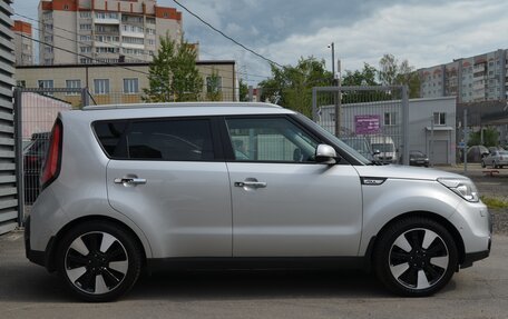 KIA Soul II рестайлинг, 2016 год, 1 699 000 рублей, 9 фотография