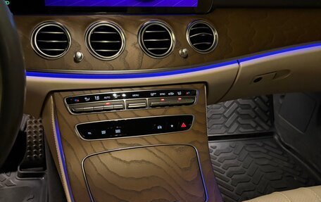 Mercedes-Benz E-Класс, 2021 год, 5 150 000 рублей, 9 фотография