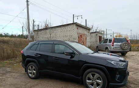 Toyota RAV4, 2021 год, 2 580 000 рублей, 3 фотография