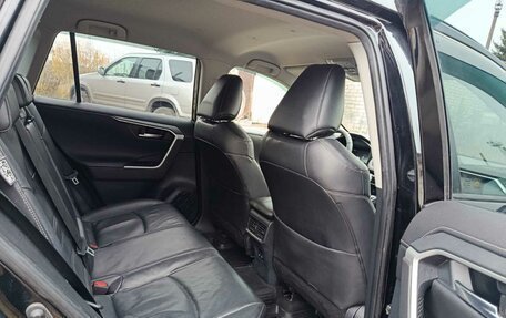 Toyota RAV4, 2021 год, 2 580 000 рублей, 16 фотография