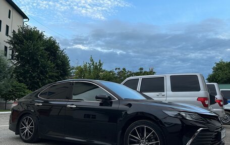 Toyota Camry, 2020 год, 3 200 000 рублей, 4 фотография