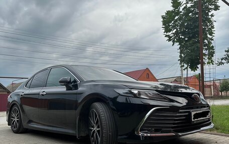 Toyota Camry, 2020 год, 3 200 000 рублей, 6 фотография