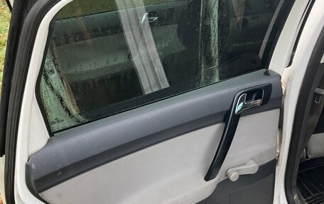 Volkswagen Polo IV рестайлинг, 2004 год, 310 000 рублей, 9 фотография