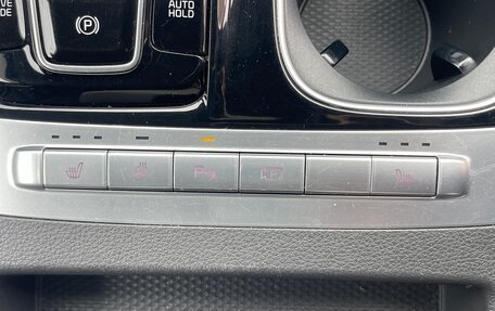 KIA Carnival, 2021 год, 3 950 000 рублей, 20 фотография