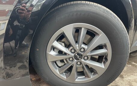 KIA Carnival, 2021 год, 3 950 000 рублей, 36 фотография