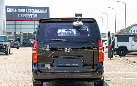 Hyundai Grand Starex Grand Starex I рестайлинг 2, 2014 год, 1 785 000 рублей, 5 фотография