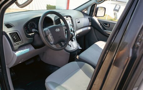 Hyundai Grand Starex Grand Starex I рестайлинг 2, 2014 год, 1 785 000 рублей, 13 фотография