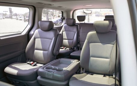 Hyundai Grand Starex Grand Starex I рестайлинг 2, 2014 год, 1 785 000 рублей, 19 фотография