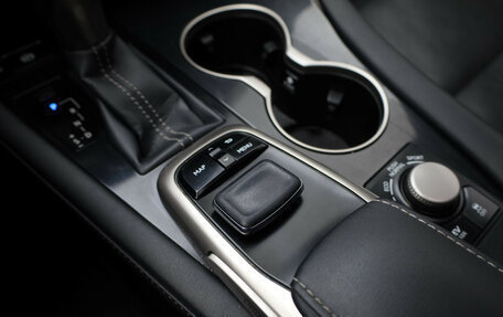 Lexus RX IV рестайлинг, 2016 год, 3 650 000 рублей, 18 фотография