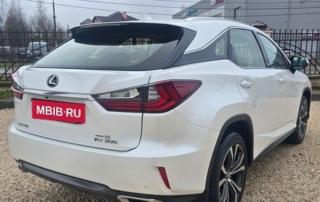 Lexus RX IV рестайлинг, 2019 год, 4 455 000 рублей, 6 фотография
