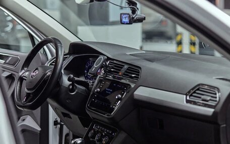 Volkswagen Tiguan II, 2018 год, 3 300 000 рублей, 7 фотография