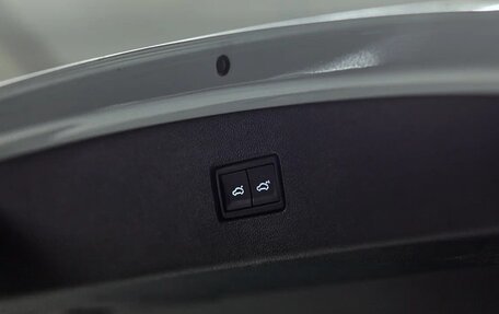 Volkswagen Tiguan II, 2018 год, 3 300 000 рублей, 14 фотография