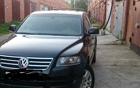 Volkswagen Touareg III, 2006 год, 690 000 рублей, 2 фотография