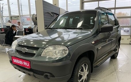 Chevrolet Niva I рестайлинг, 2017 год, 599 000 рублей, 1 фотография