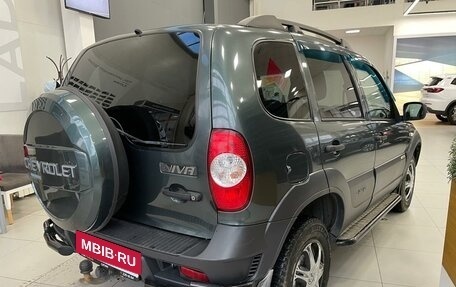 Chevrolet Niva I рестайлинг, 2017 год, 599 000 рублей, 4 фотография