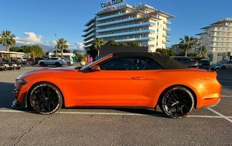 Ford Mustang VI рестайлинг, 2018 год, 2 690 000 рублей, 6 фотография